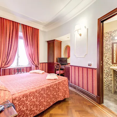 Re Luxury Nocleg ze śniadaniem 3*